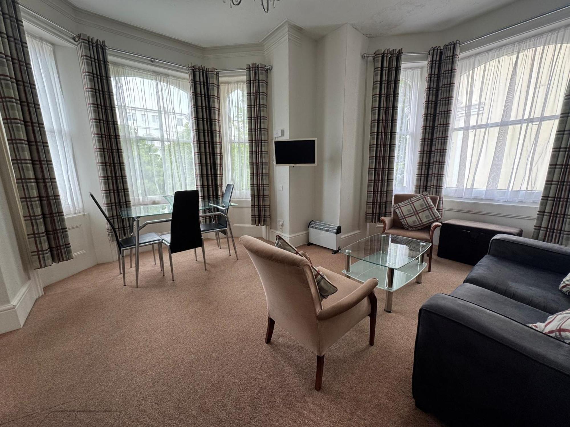 Devonshire House Holiday Flats Ήστμπορν Εξωτερικό φωτογραφία